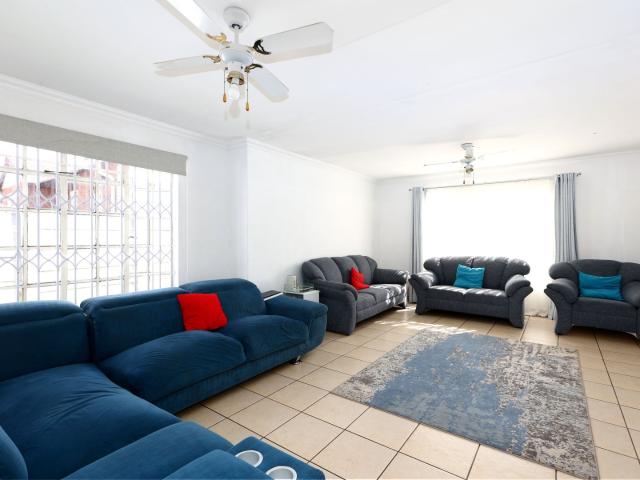 Townhouse for sale in Alexandra, Gauteng