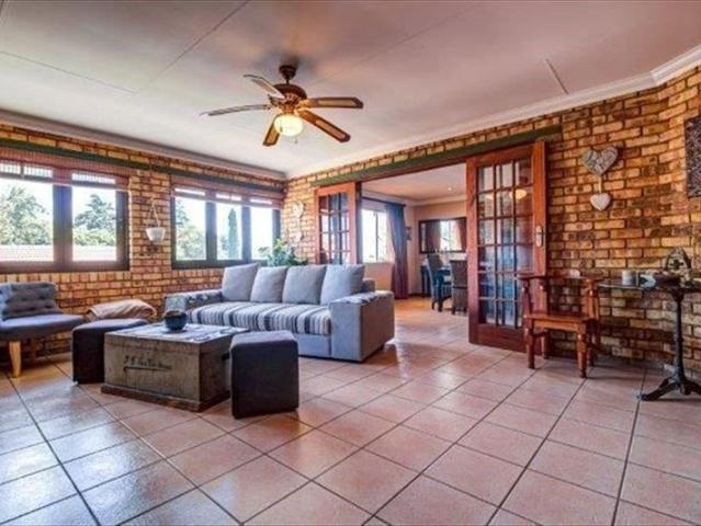 Townhouse for sale in Ekurhuleni, Gauteng