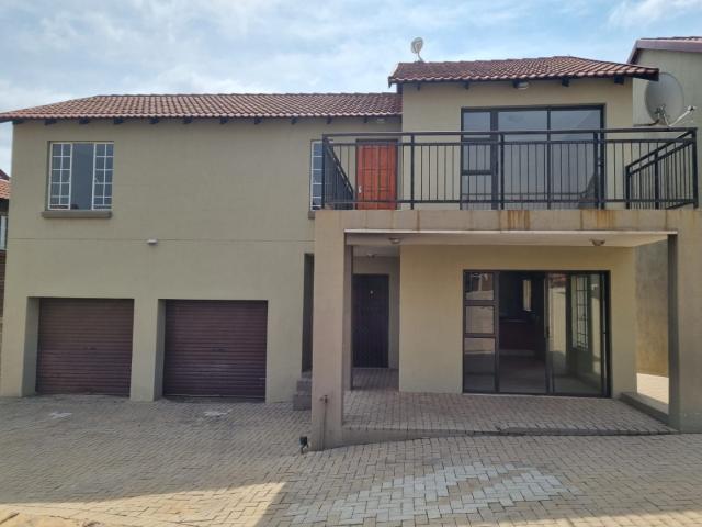 Townhouse for sale in Ehlanzeni, Mpumalanga
