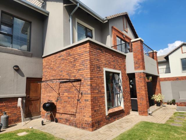 Townhouse for sale in Meyersdal, Ekurhuleni
