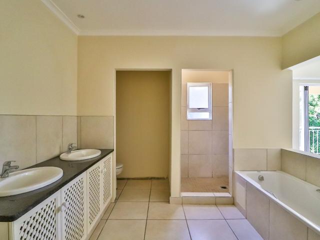 Townhouse for sale in Pinetown, Kwazulu-natal