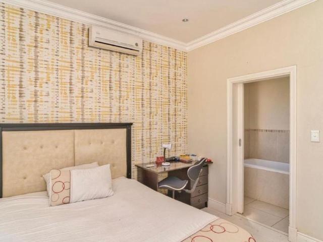 Townhouse for sale in Mount Edgecombe