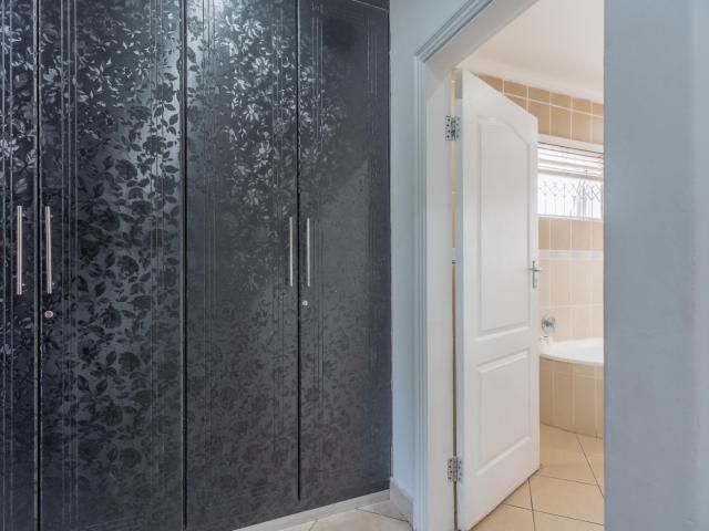 Townhouse for sale in Mount Edgecombe
