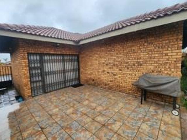 Townhouse for sale in Ekurhuleni, Gauteng