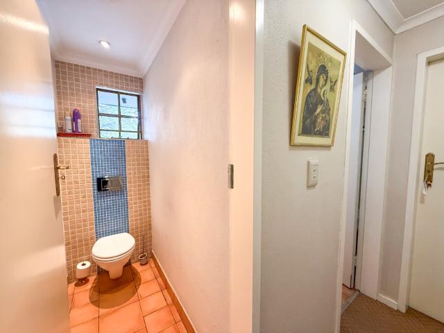 Townhouse for sale in Waterkloof, Gauteng