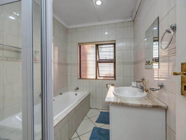 Townhouse for sale in Randburg, Gauteng
