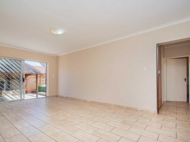 Townhouse for sale in Nooitgedacht, Gauteng