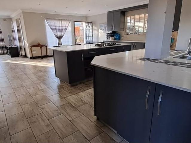 Townhouse for sale in Ekurhuleni, Gauteng