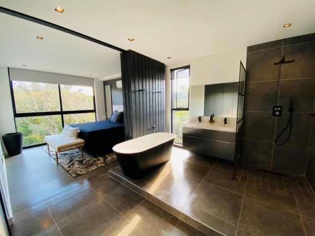 Townhouse for sale in Princess Grant, Kwazulu-natal