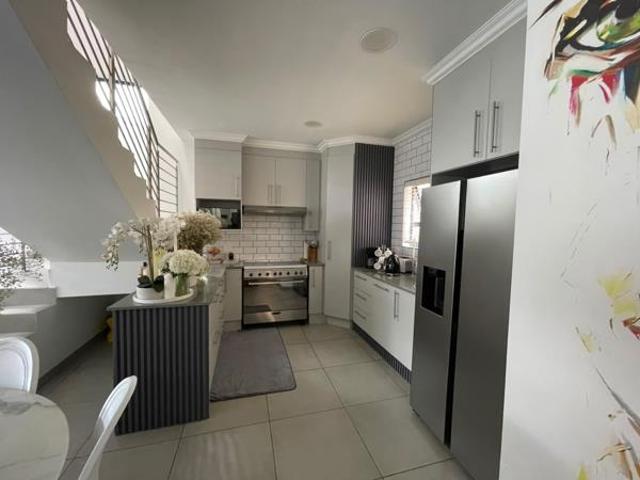 Townhouse for sale in West Rand Garden estates, Westonaria Local Municipality