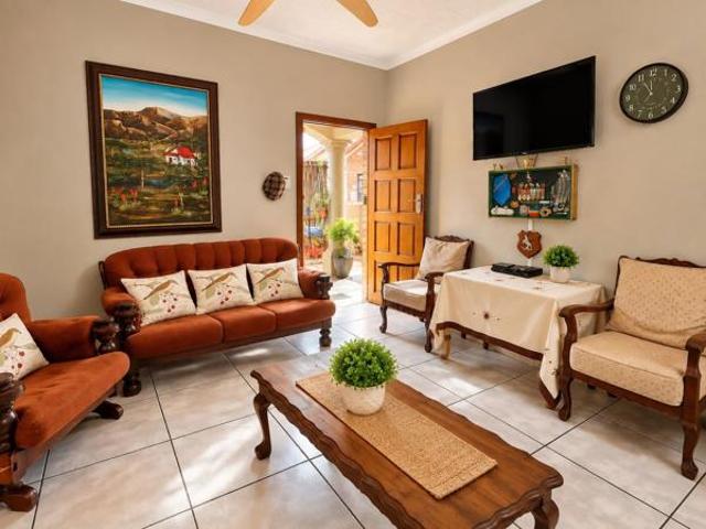 Townhouse for sale in Dr Kenneth Kaunda, North West
