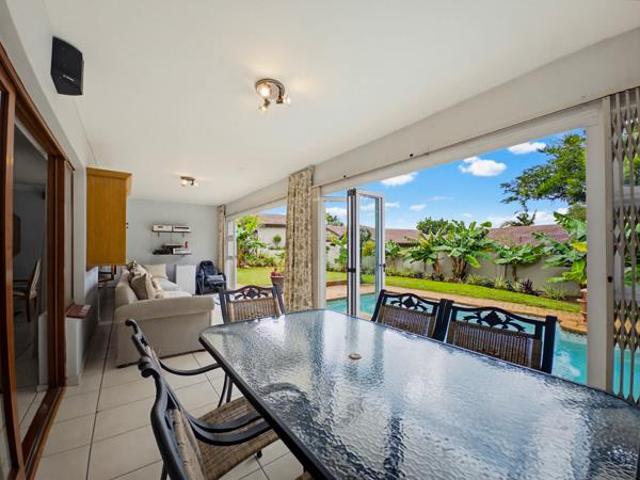 Townhouse for sale in Princess Grant, Kwazulu-natal