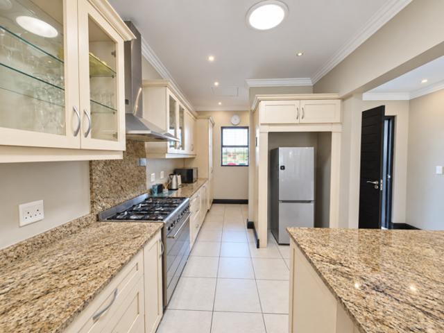 Townhouse for rent in Princess Grant, Kwazulu-natal