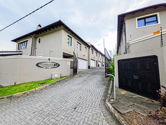 Townhouse for sale in Amatola View, Bhisho