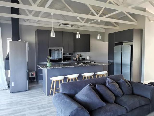 Townhouse for sale in Bisho, Eastern Cape