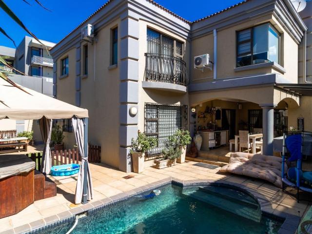 Townhouse for sale in Ekurhuleni, Gauteng