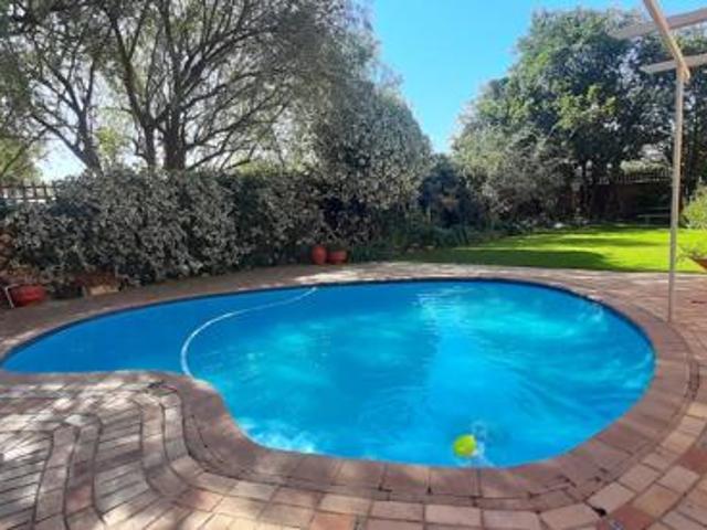 Townhouse for sale in Frances Baard, Northern Cape