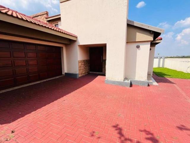 Townhouse for sale in Witbank, Mpumalanga