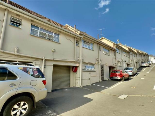 Townhouse for sale in Seaview, Kwazulu-natal