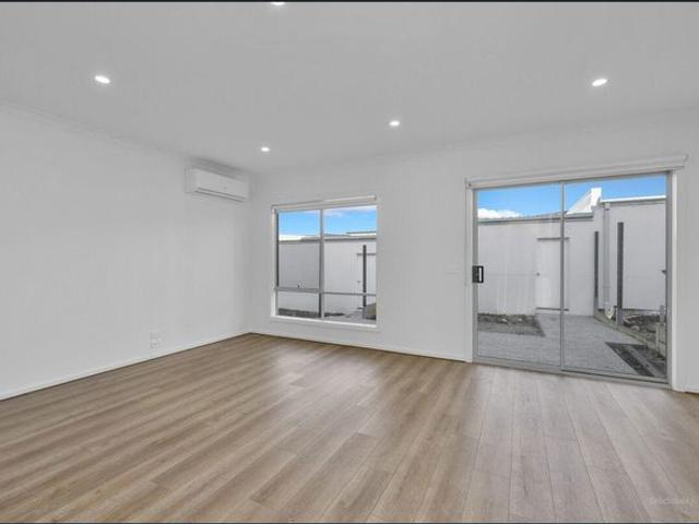 Townhouse for rent in Camerons Creek, Victoria