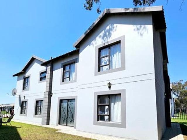 Townhouse for sale in Bloemfontein, Free State