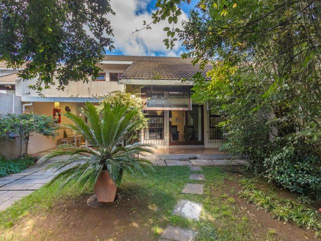 Townhouse for sale in Alexandra, Gauteng