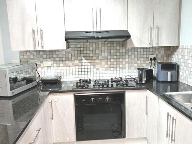 Townhouse for rent in Cape Town, City of Cape Town