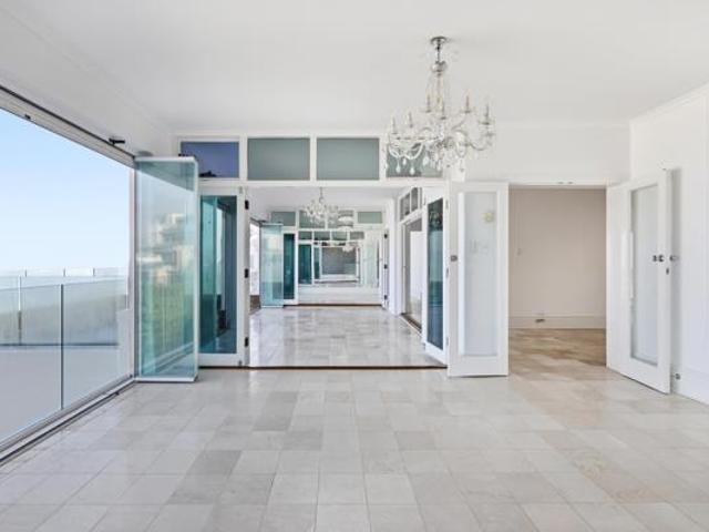 Townhouse for rent in Cape Town, Western Cape