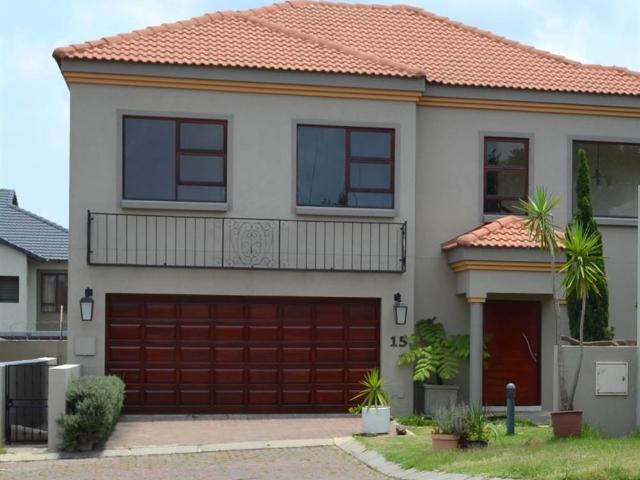 Townhouse for sale in Alexandra, Gauteng
