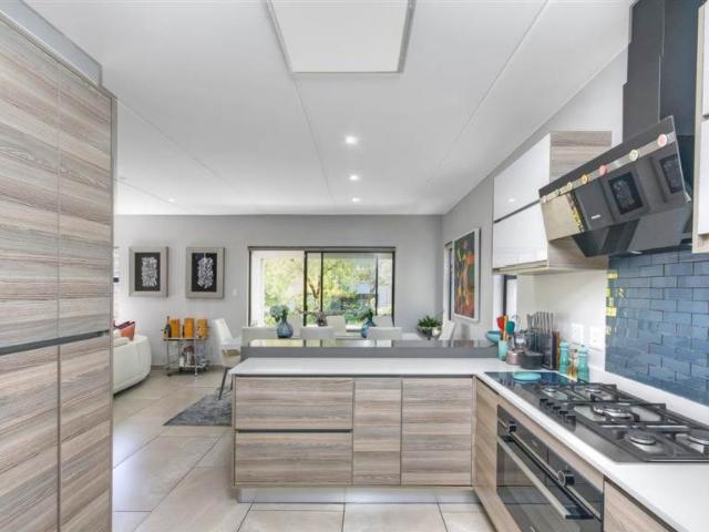 Townhouse for sale in Vosloorus, Gauteng