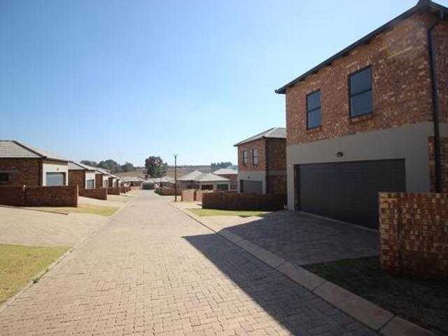Townhouse for sale in Witbank, Mpumalanga