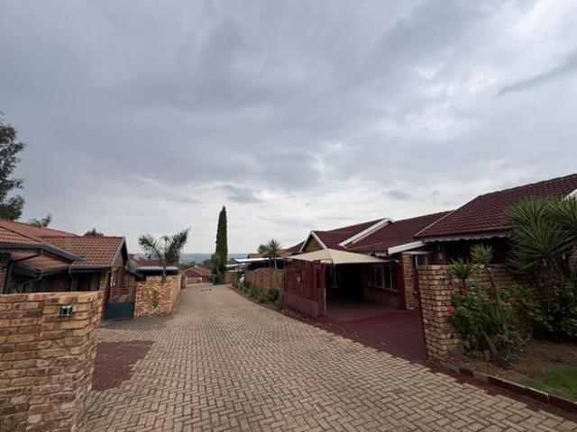 Townhouse for sale in Witbank, Mpumalanga