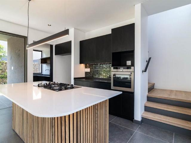 Townhouse for sale in Princess Grant, Kwazulu-natal