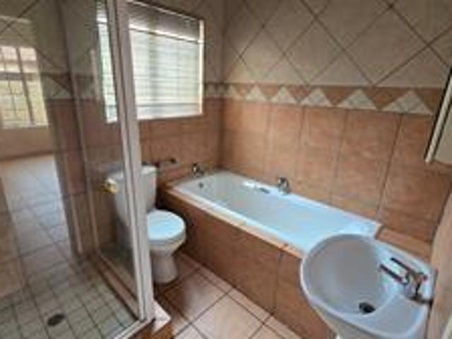 Townhouse for rent in Centurion, Gauteng