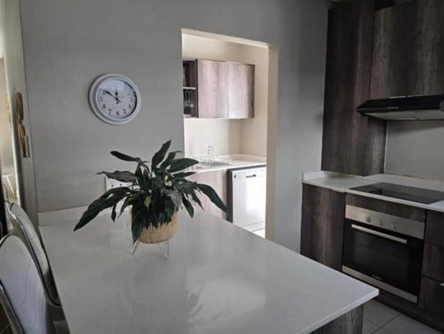 Townhouse for rent in Waterkloof, Gauteng