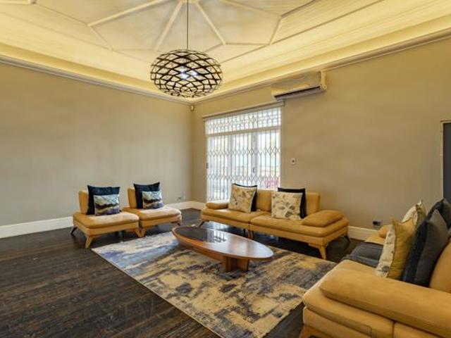 Townhouse for sale in Seaview, Kwazulu-natal