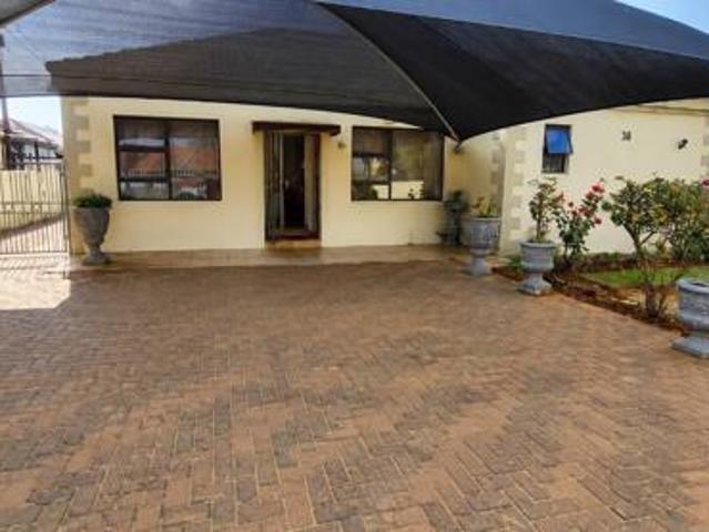 Townhouse for sale in Westonaria, Gauteng