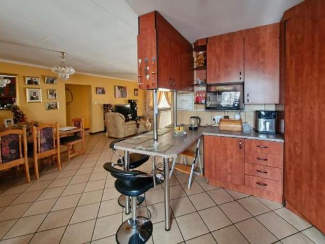 Townhouse for sale in Westonaria, Gauteng