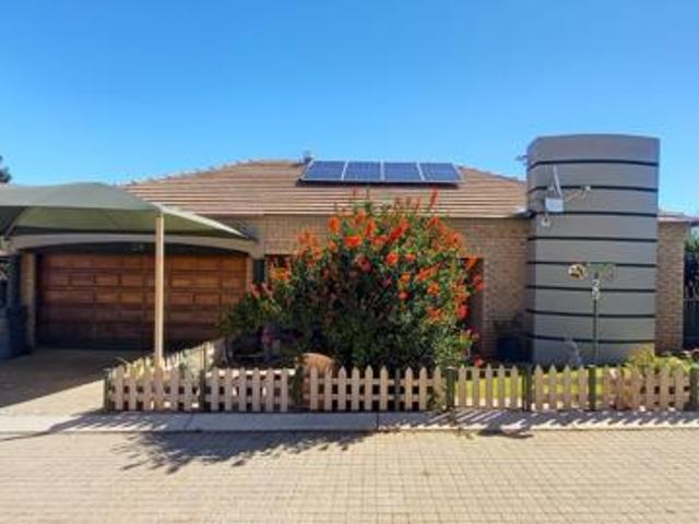 Townhouse for sale in Westonaria, Gauteng