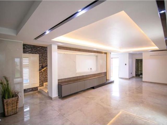 Townhouse for rent in Vosloorus, Gauteng