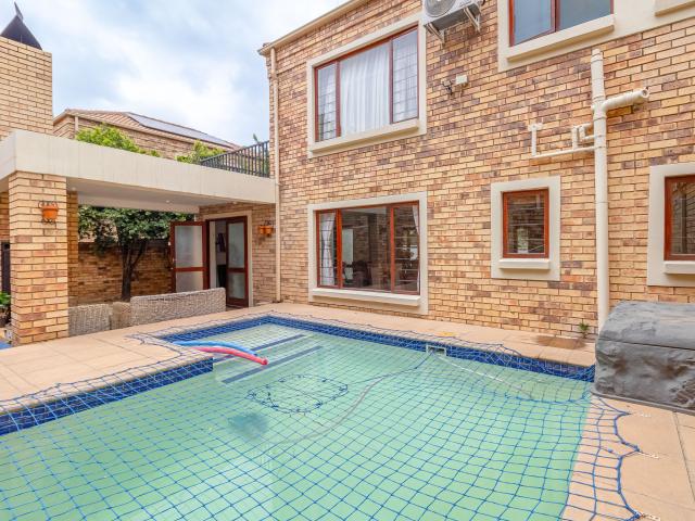 Townhouse for sale in Sandton
