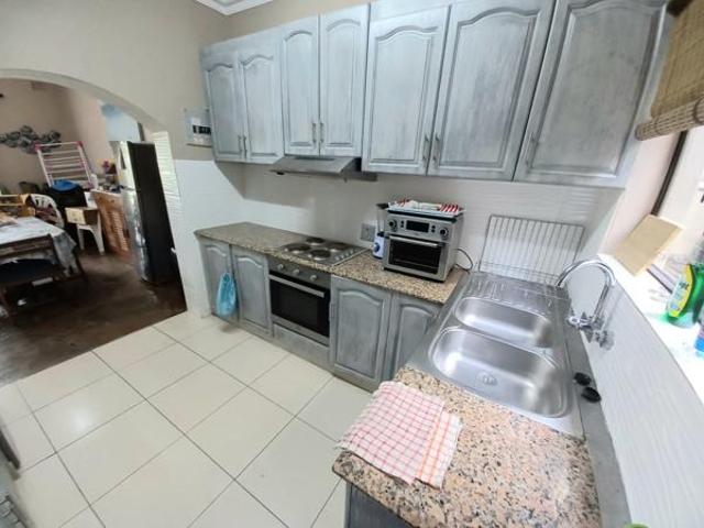 Townhouse for sale in Port Edward, Hibiscus Coast Local Municipality