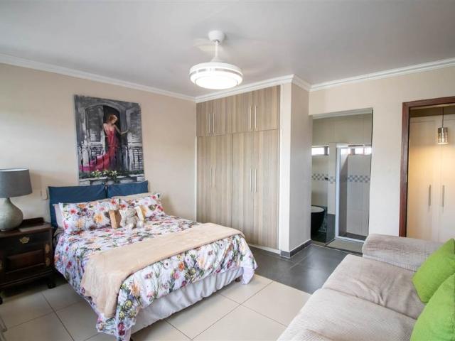 Townhouse for sale in East London, Eastern Cape