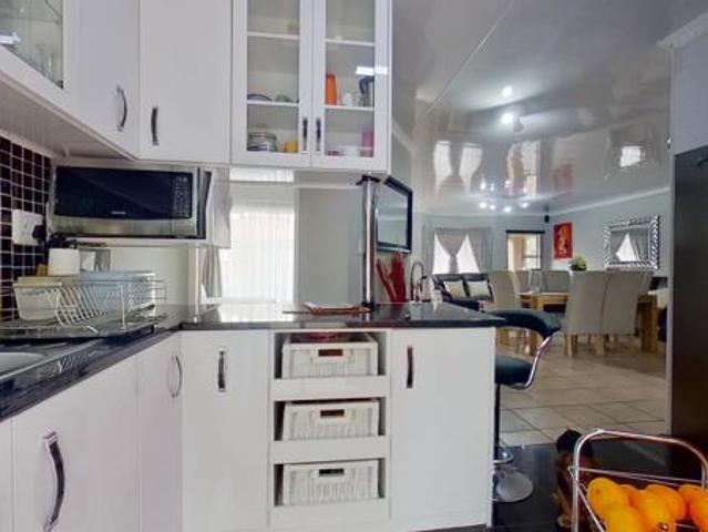 Townhouse for sale in Bloemfontein, Free State