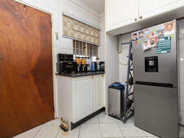 Townhouse for sale in Vosloorus, Gauteng