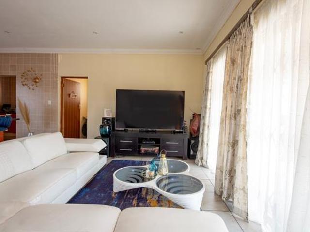 Townhouse for sale in Gauteng