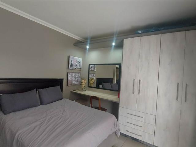 Townhouse for sale in Oranjeville, Free State