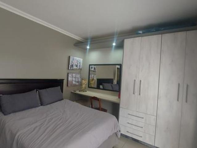 Townhouse for sale in Oranjeville, Free State