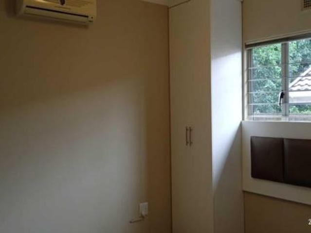 Townhouse for rent in Seaview, Kwazulu-natal