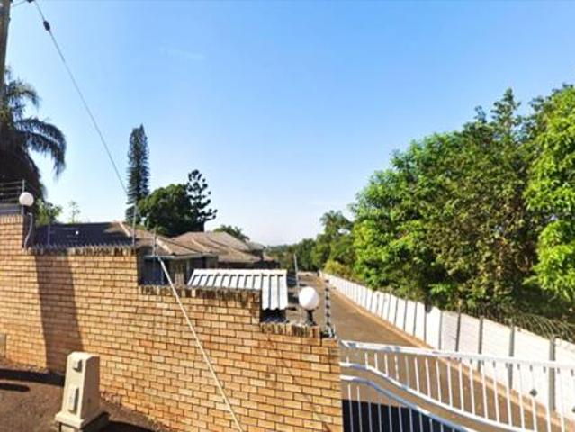 Townhouse for rent in Seaview, Kwazulu-natal